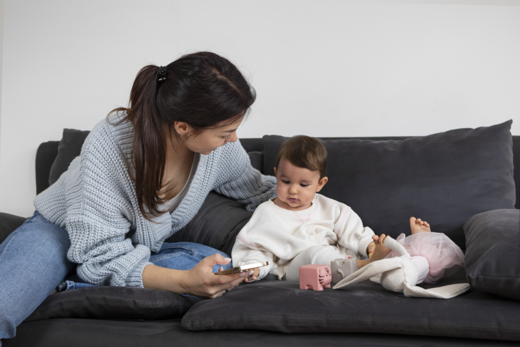 emergency babysitting Singapore